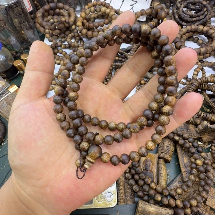 沉香沉香碎屑奇楠沉香金沙叶卡0.7多圈108颗16.9克