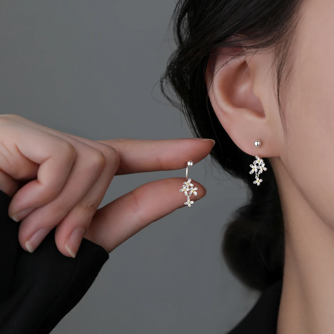 足银耳饰 999纯银丁香花耳钉小众甜美气质设计感耳环女款清新百搭