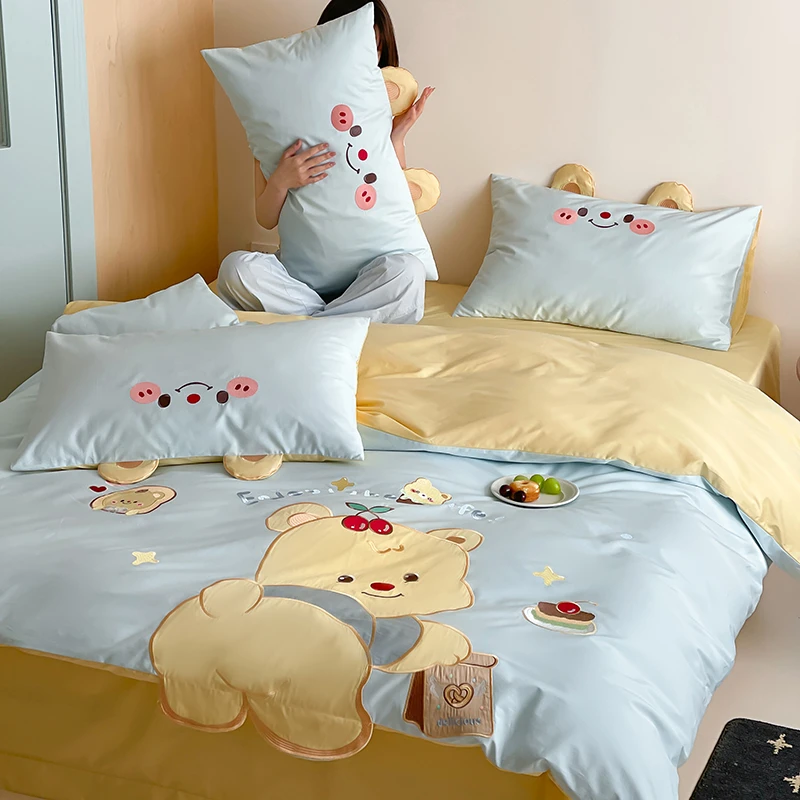黄油小熊 三色入 高端长绒棉100S卡通四件套全棉贡缎可爱儿童床品