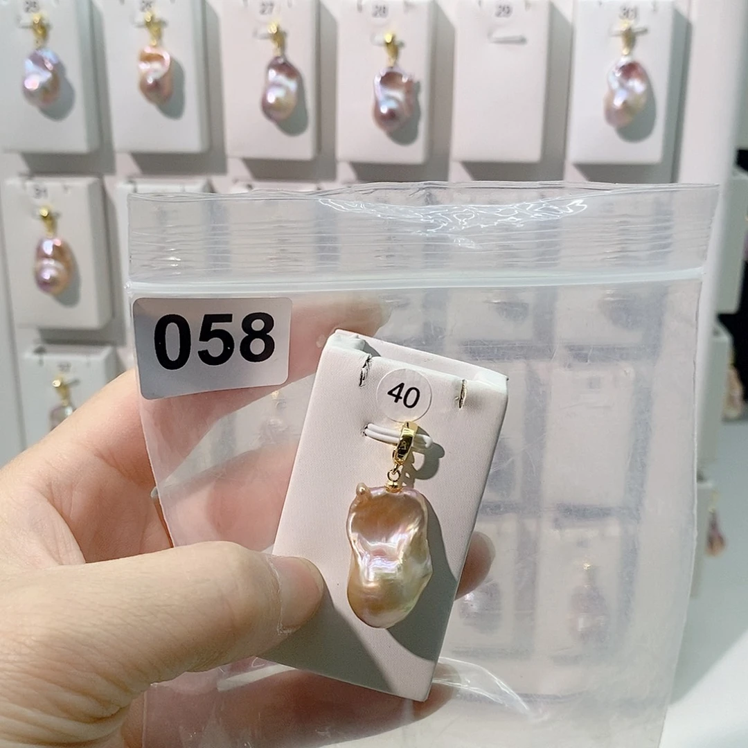 淡水珍珠合金颈饰