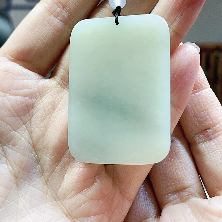 【闪购商品】颈饰未镶嵌和田玉