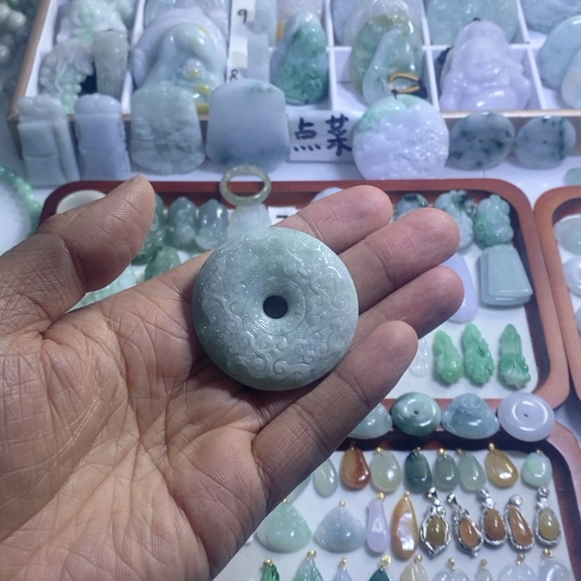 【闪购商品】翡翠颈饰未镶嵌清**挂件