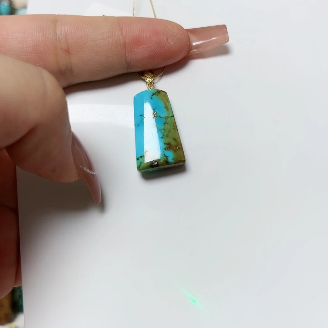 【闪购商品】未镶嵌绿松石珠宝奇石