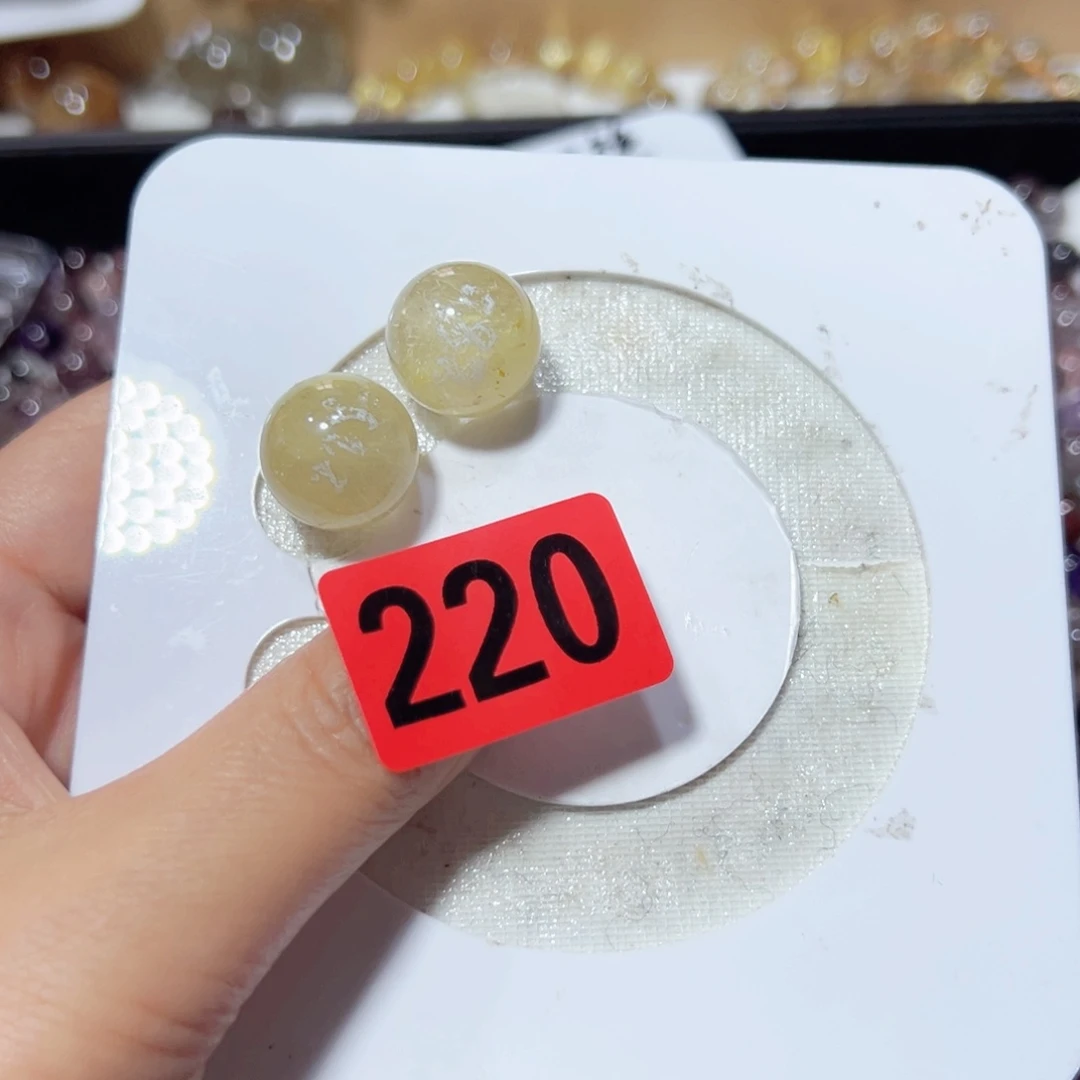 未镶嵌颈饰水晶…****：天然