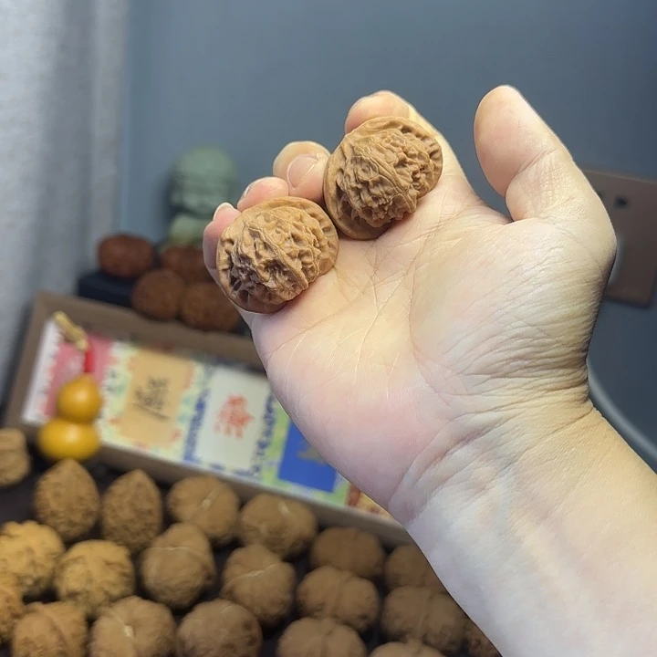 文玩核桃把件38福利宫灯，看好下单，不退不换