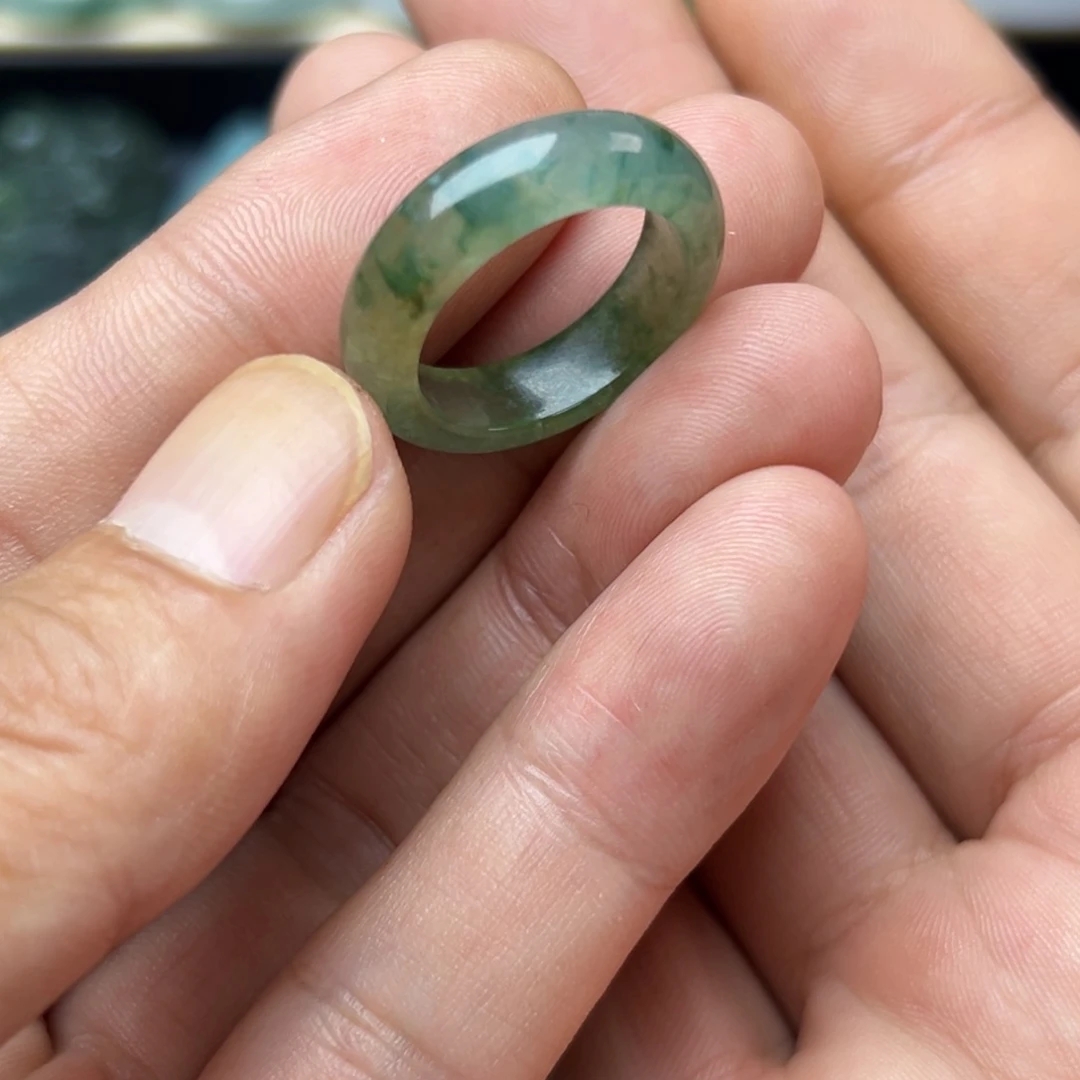 未镶嵌定制翡翠圈口17号