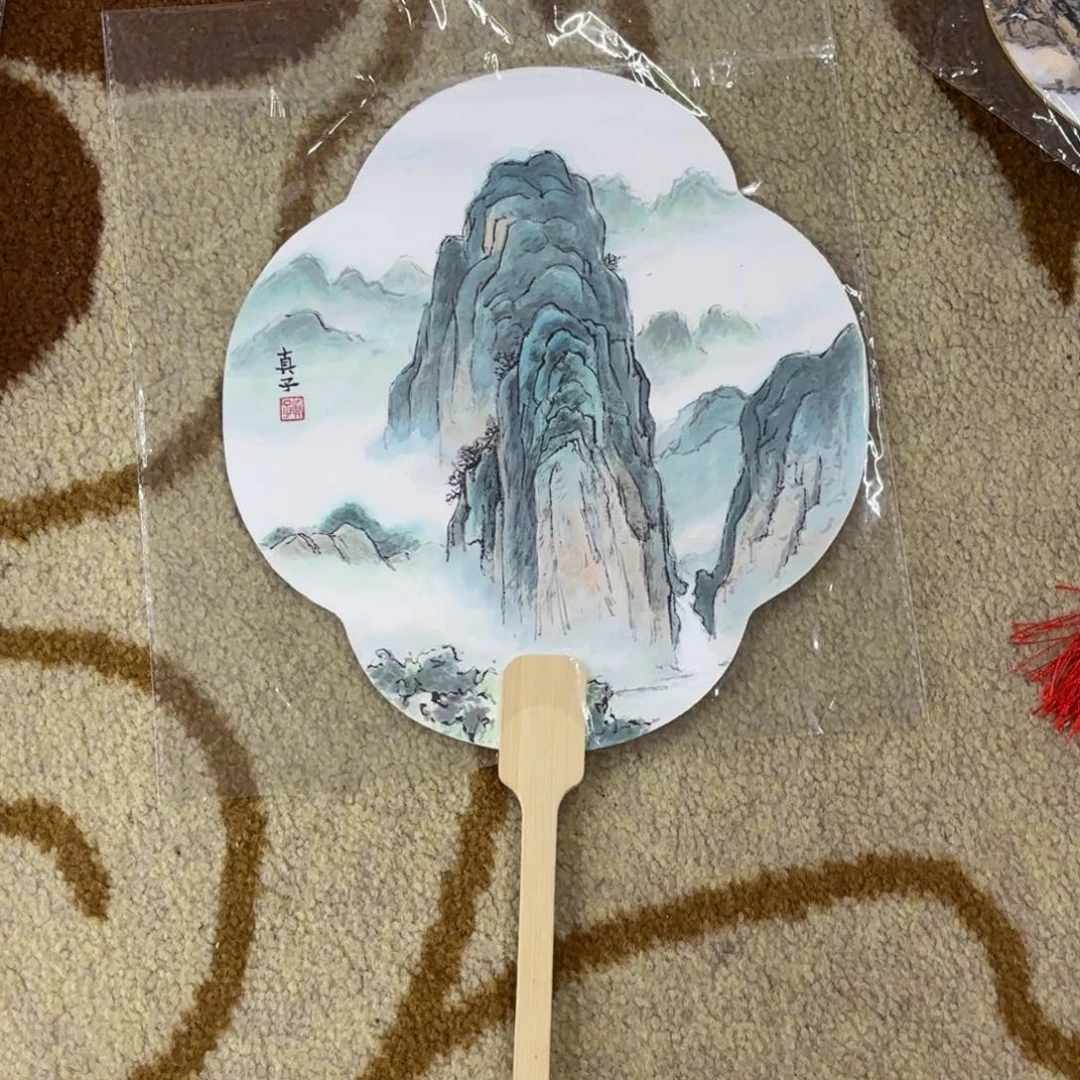 国画真子扇子山水童