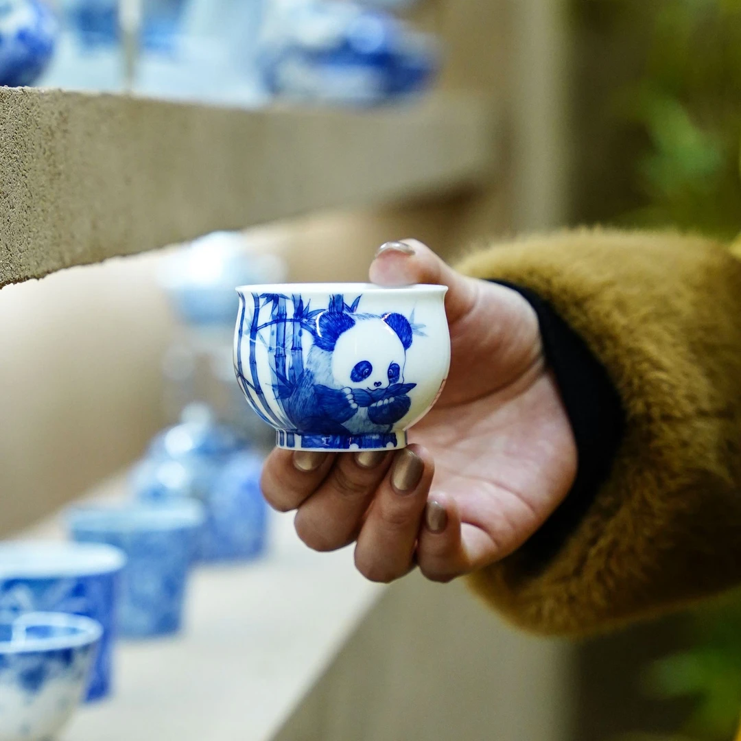 画堂春  青花熊猫萌兰杯  创意饮茶品茗茶具中式茶道喝茶银