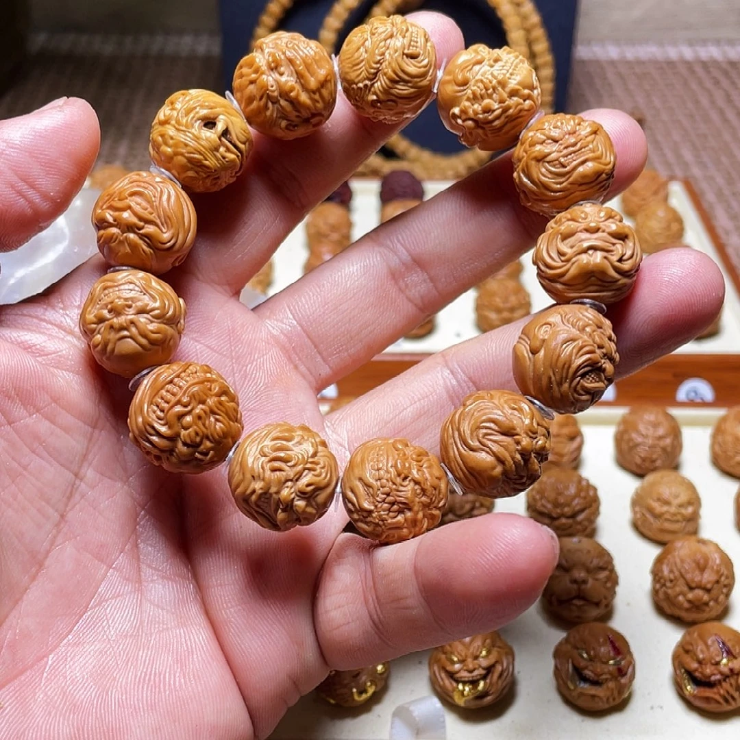 风***月文玩核桃吊坠18左右猴头核桃雕刻