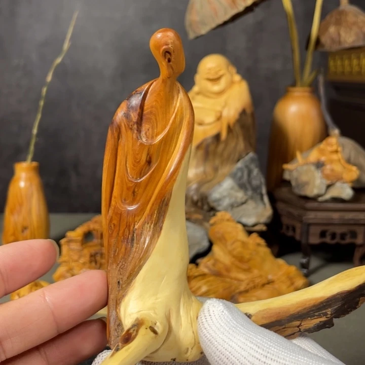 柏木（崖柏）崖柏根雕