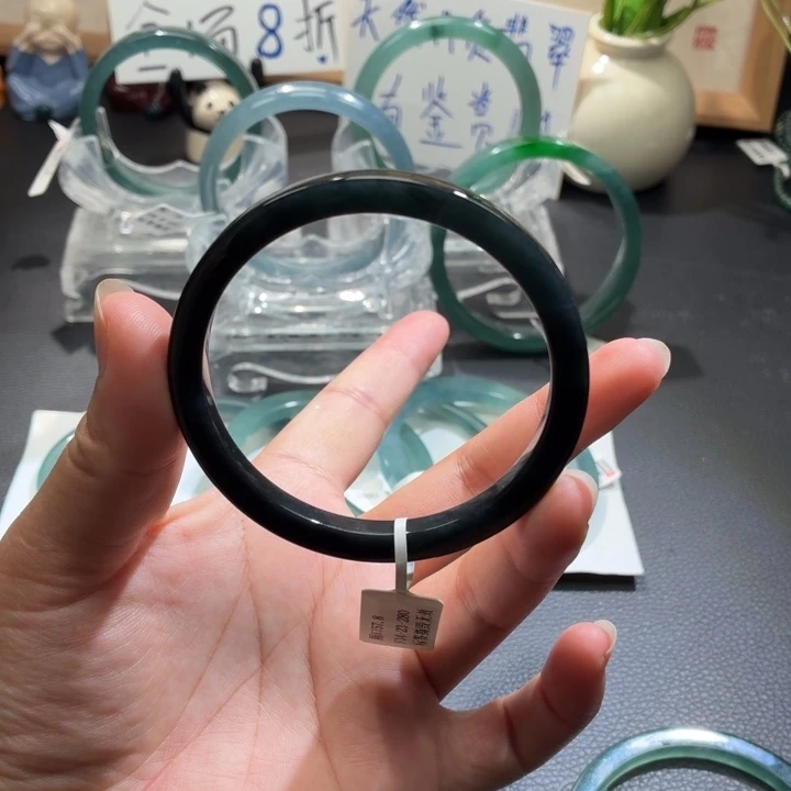 未镶嵌手镯翡翠黑乌鸡