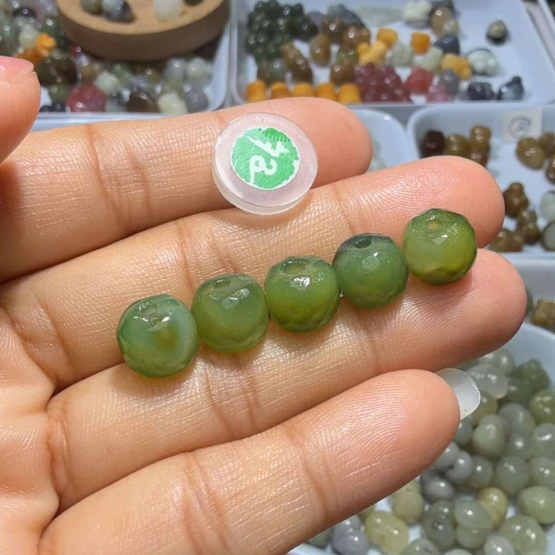 和田玉未镶嵌珠宝奇石