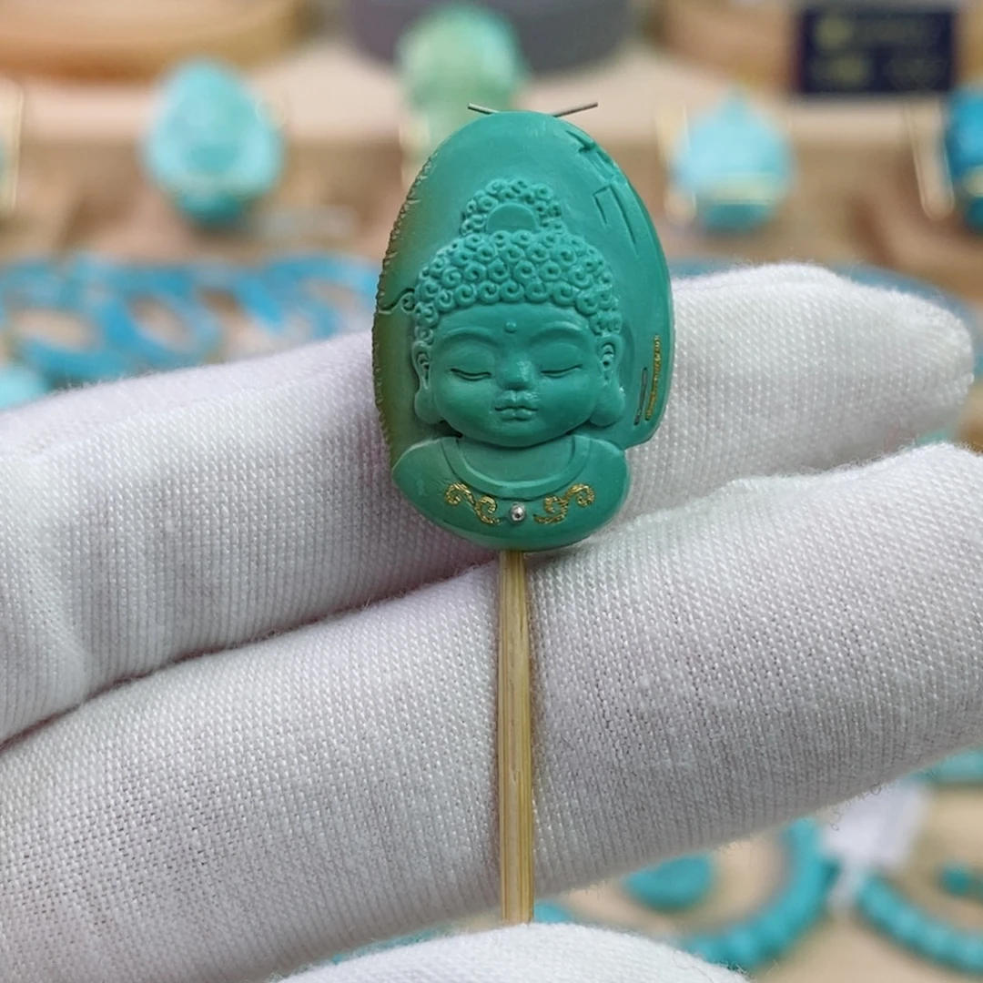 绿松石未镶嵌珠宝奇石