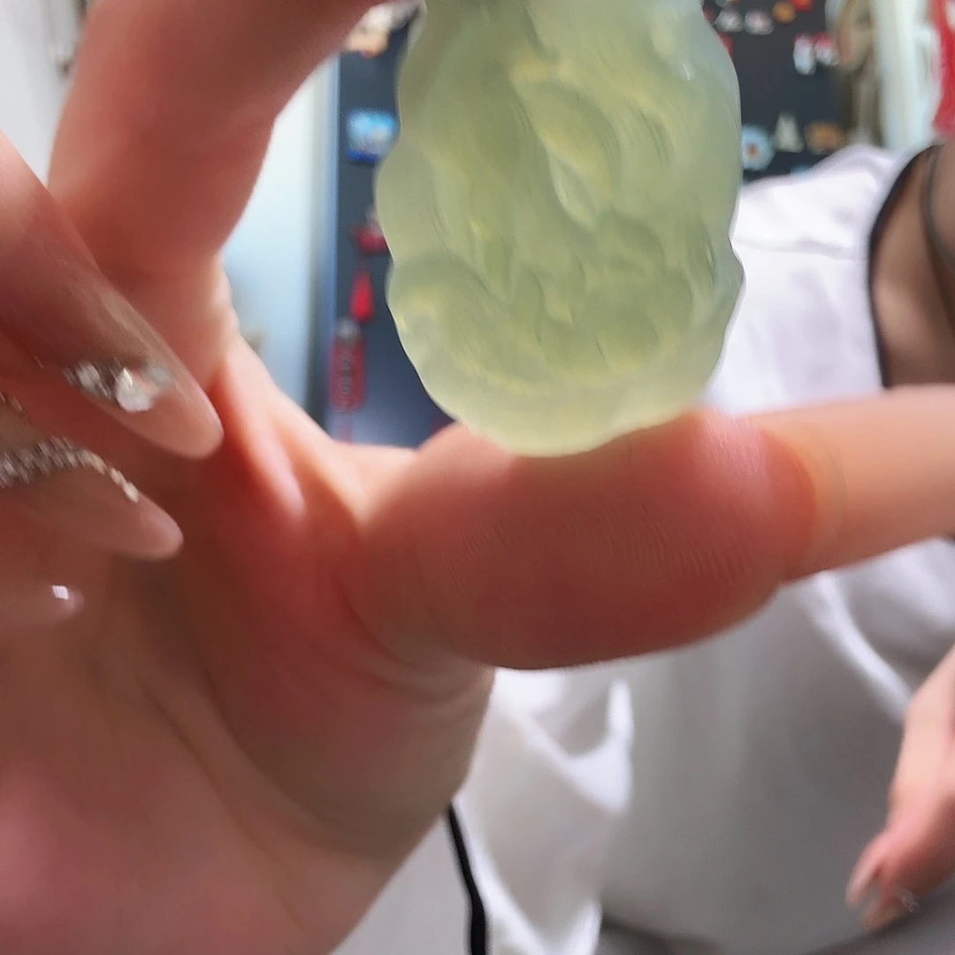 蛇纹石玉九尾狐未镶嵌