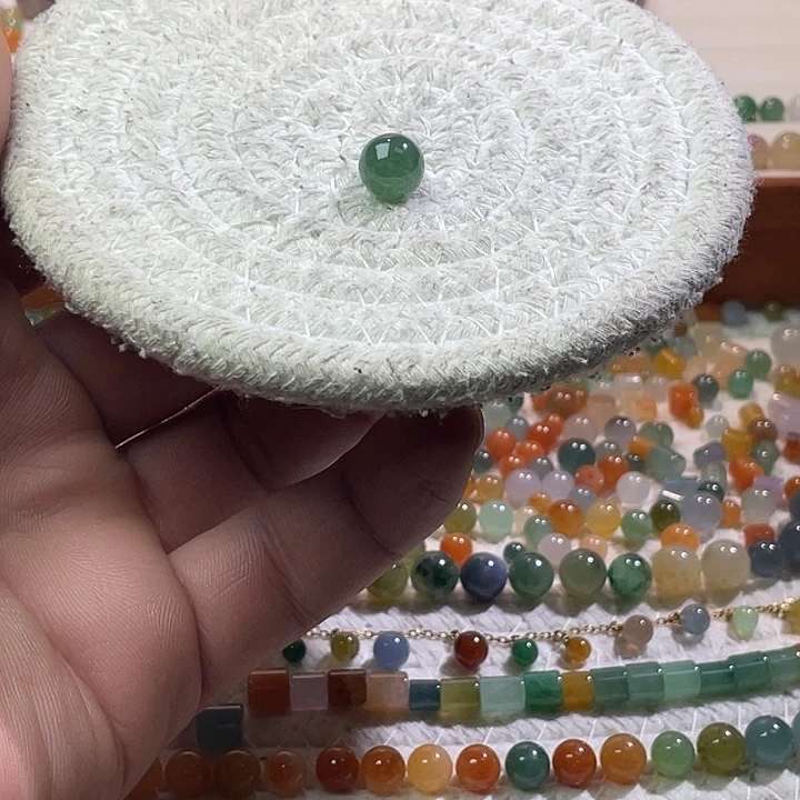 翡翠散珠未镶嵌定制翡翠卡9.5