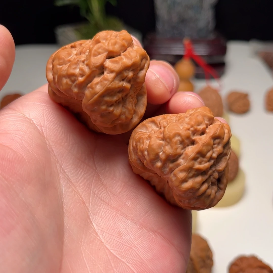 文玩核桃吊坠蛤蟆头