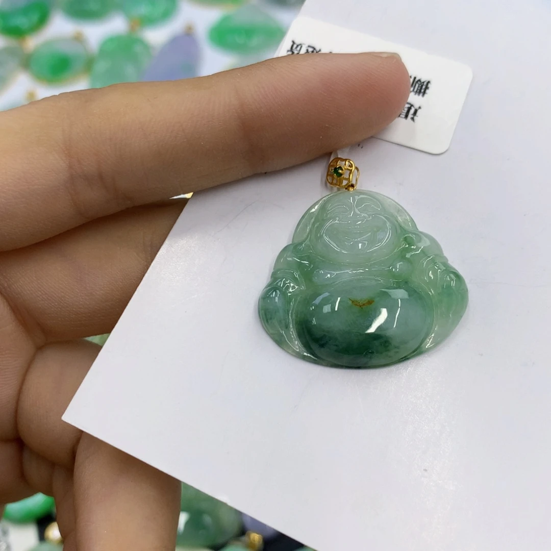 翡翠18K金镶嵌颈饰翡翠