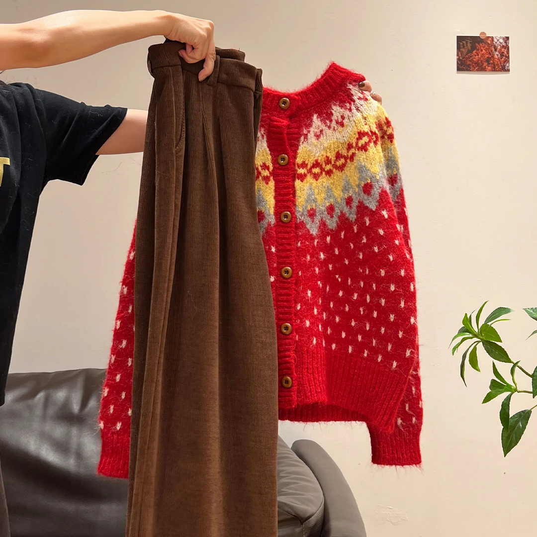 拉夏贝尔红色圣诞费尔岛宽松加厚毛衣外套女秋冬高腰咖色长裤套装