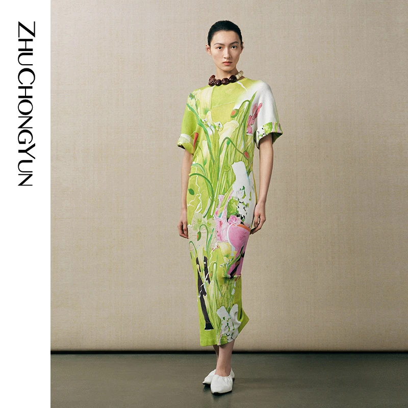 【花语情笺】ZHUCHONGYUN2025秋新款圆领印花连衣裙C1FZ3741M