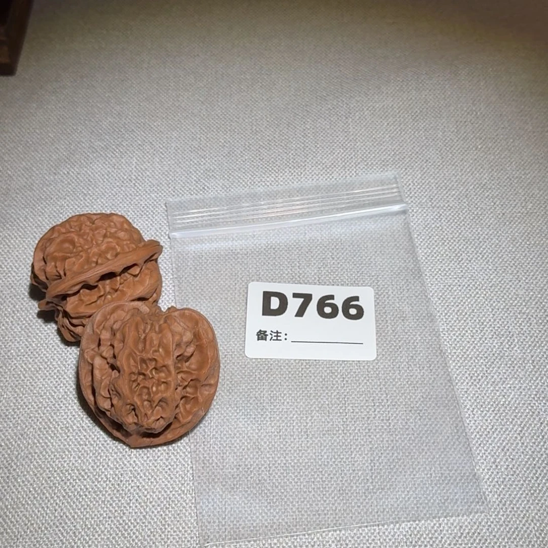 文玩核桃吊坠磐石766