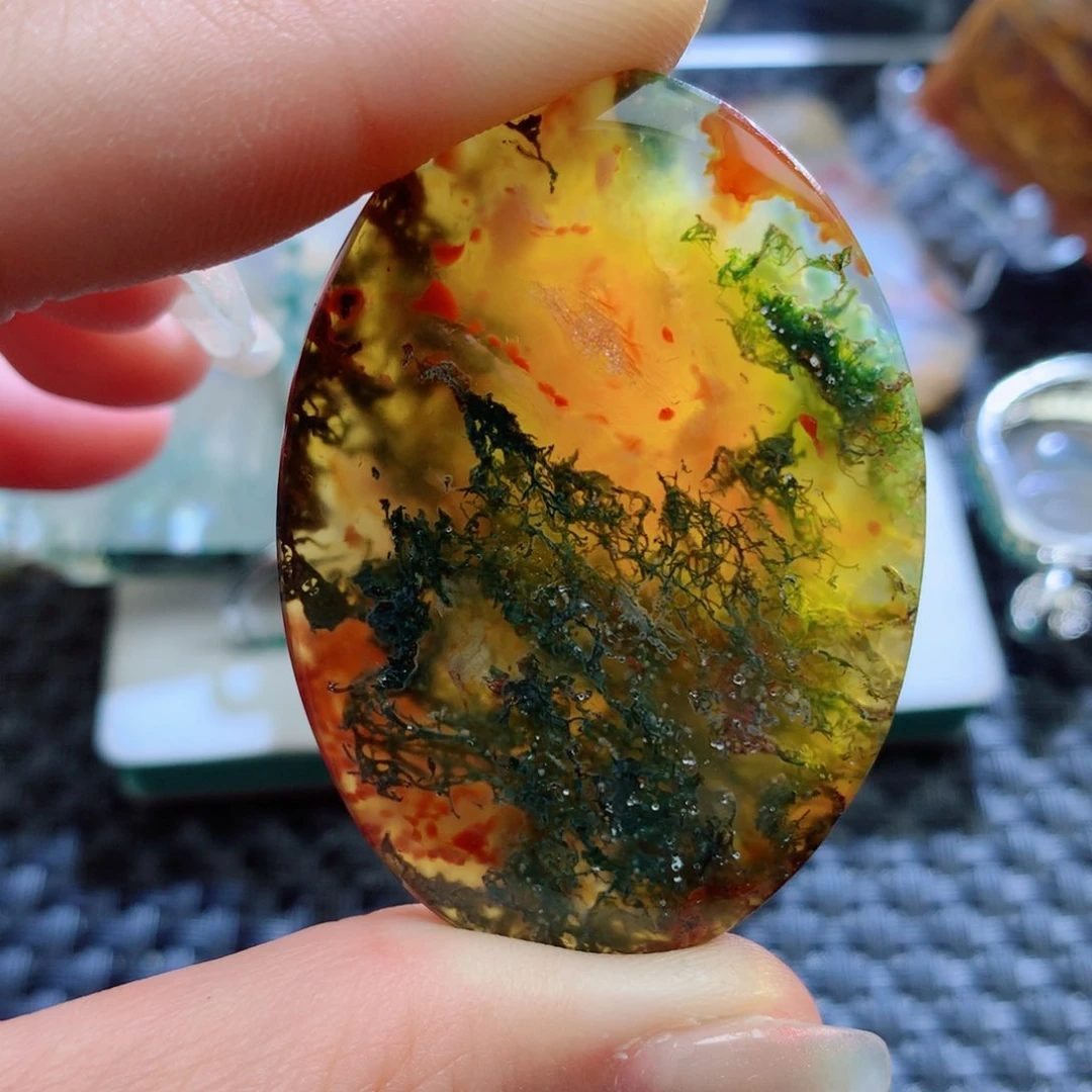 未镶嵌颈饰玛瑙/玉髓悠**悠