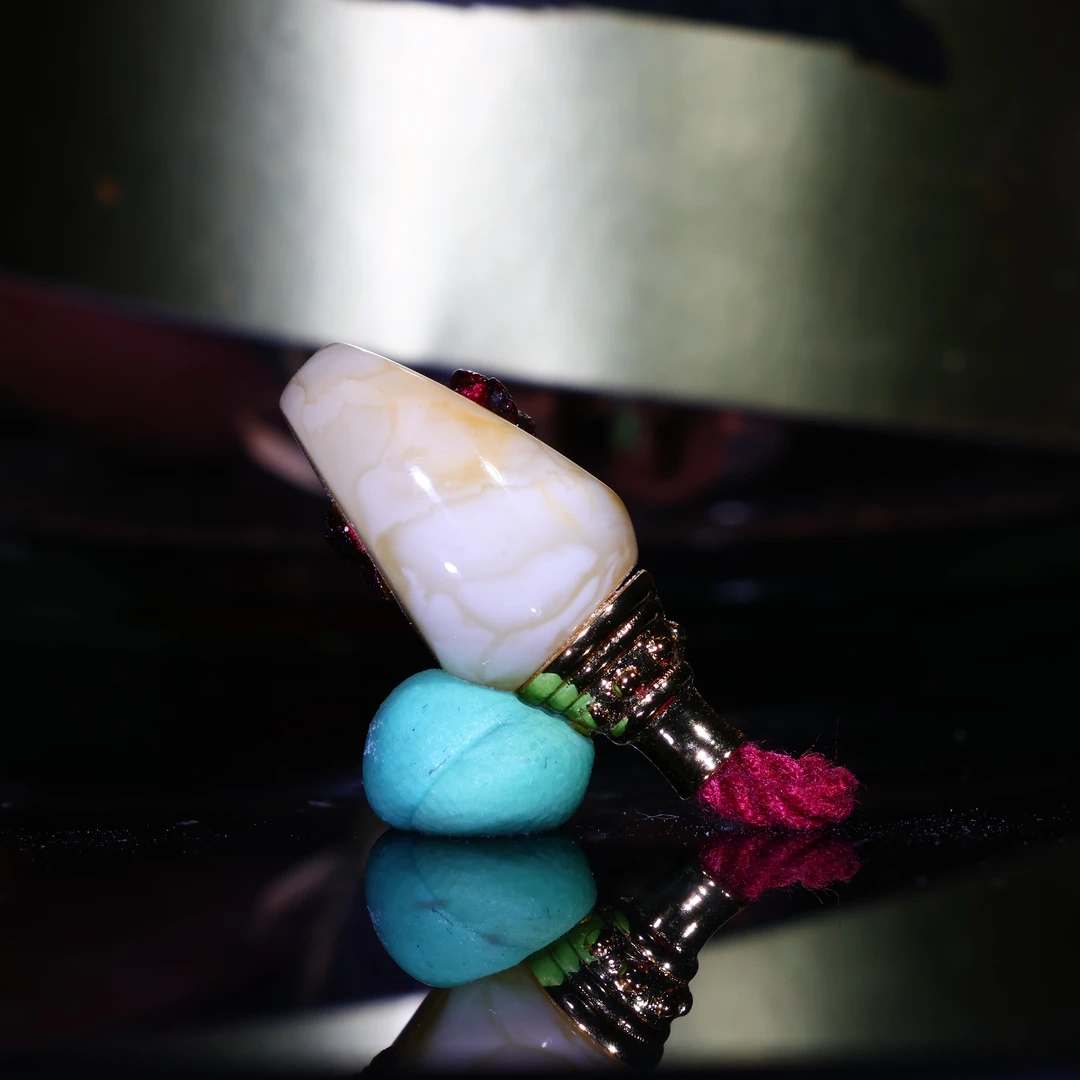 8m蜜蜡三通佛头天然原矿精工马蹄沁色浓蜡分体三通蜜蜡配饰A295