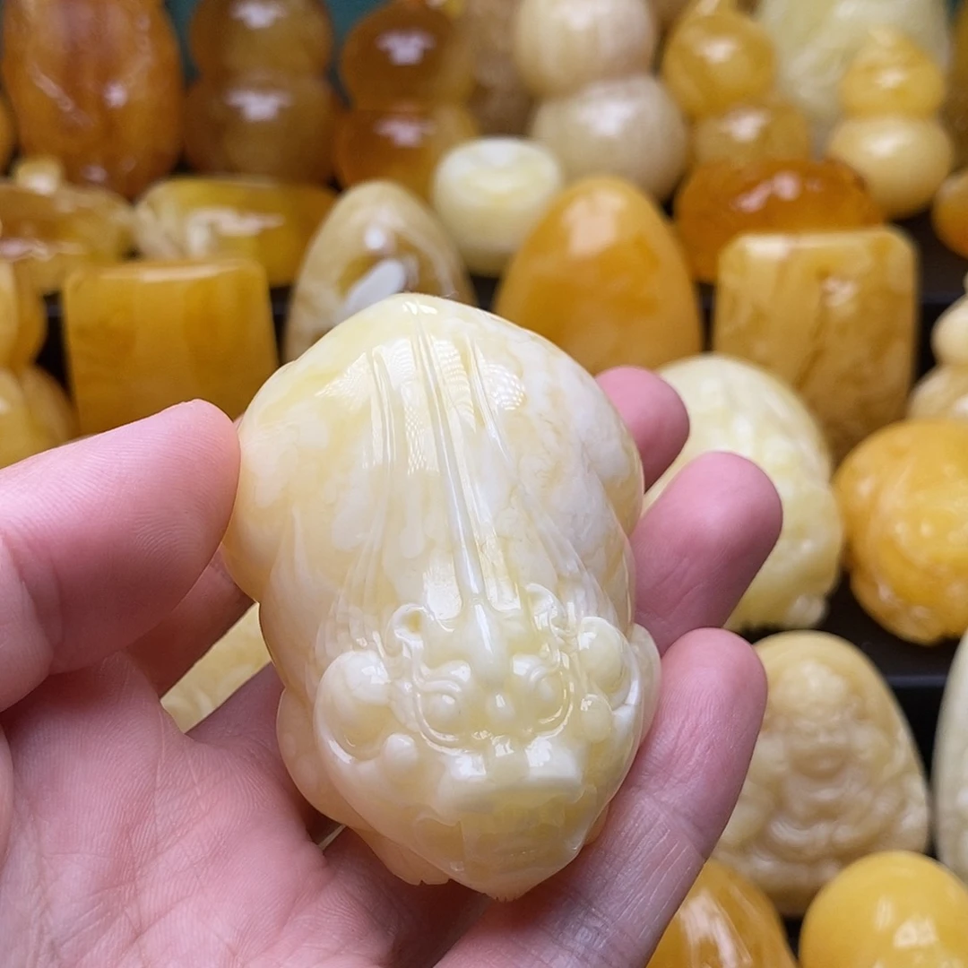 琥珀颈饰未镶嵌琥珀蜜蜡吊坠
