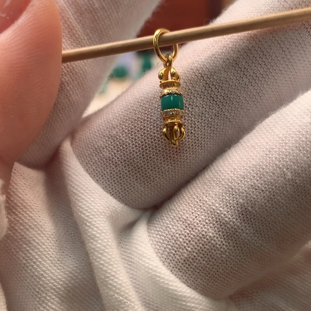 绿松石18K金镶嵌配饰