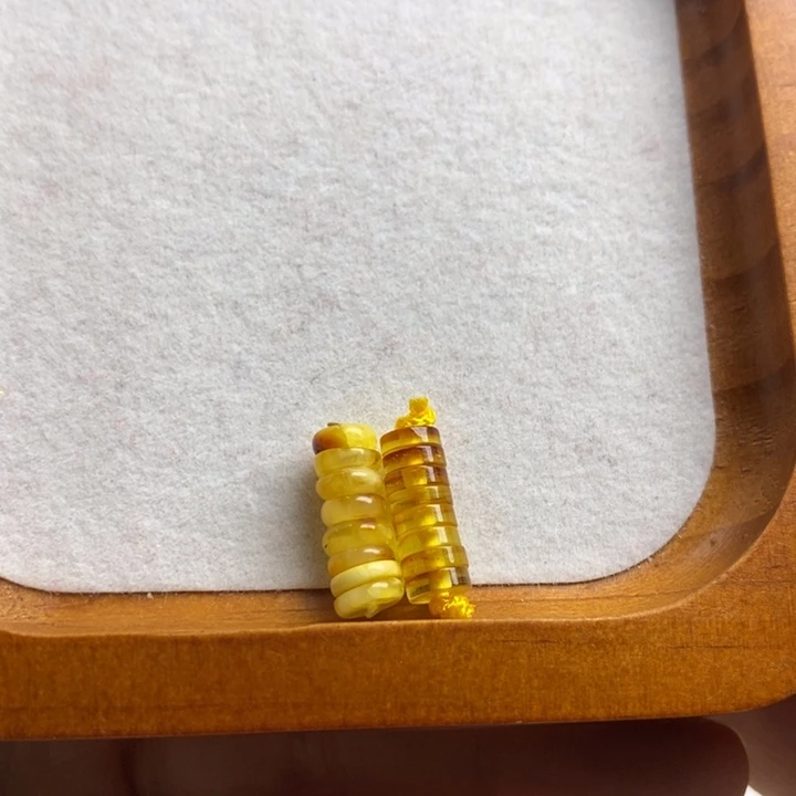 蜜蜡裸石未镶嵌尺寸5加，微瑕