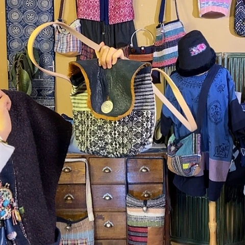 织绣手工制作包包