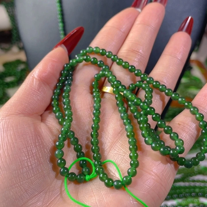 和田玉（碧玉）颈饰未镶嵌