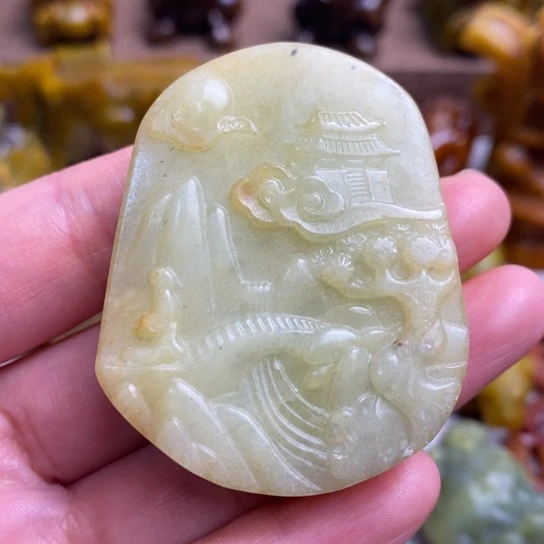 蛇纹石玉未镶嵌颈饰71