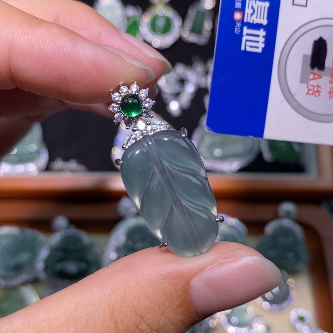 এ***࿐颈饰未镶嵌翡翠天然