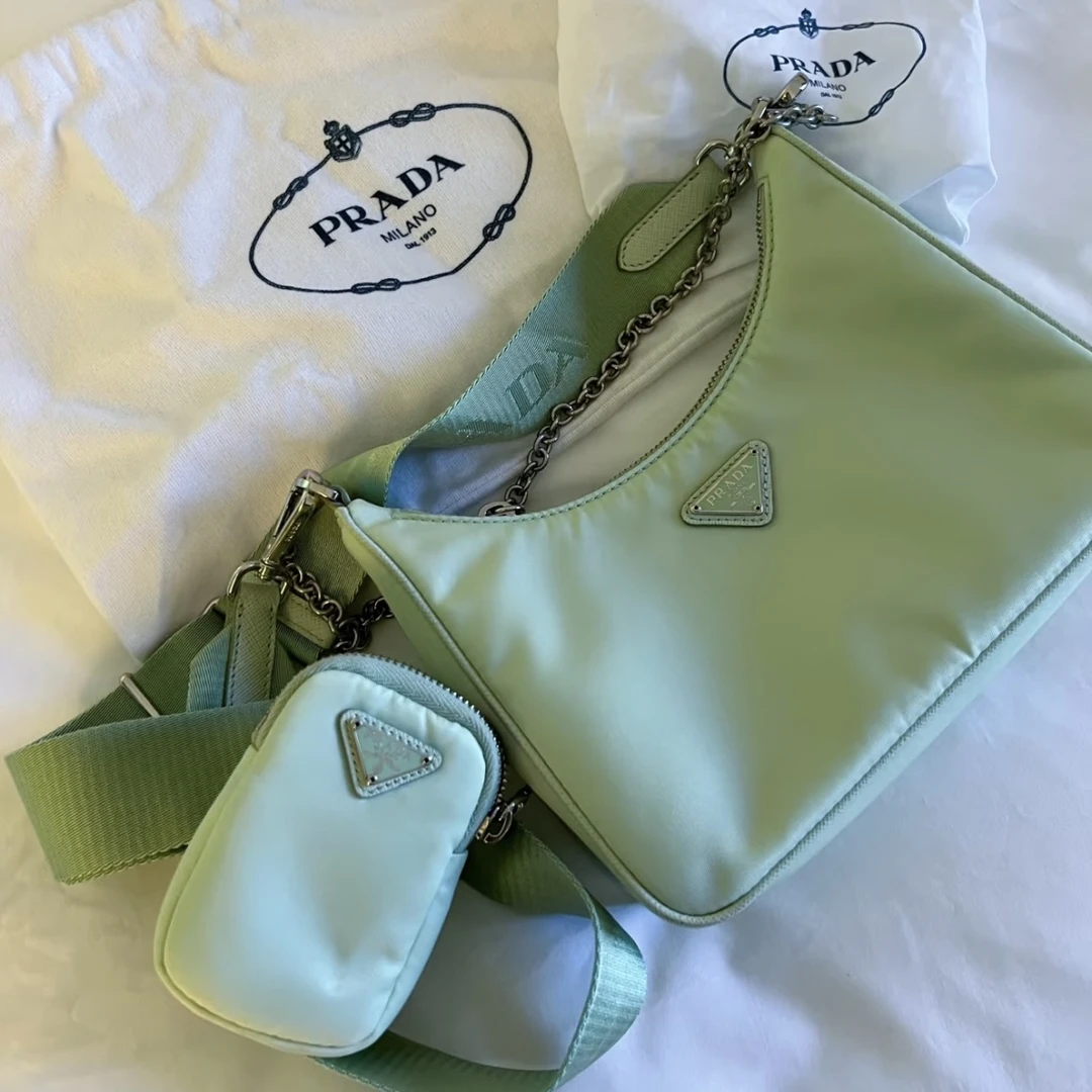 99新 Prada/普拉达 蔚蓝/青苹果绿 尼龙三合一斜挎包