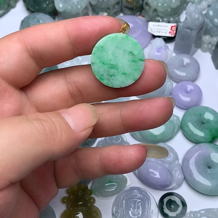 翡翠未镶嵌颈饰天然翡翠