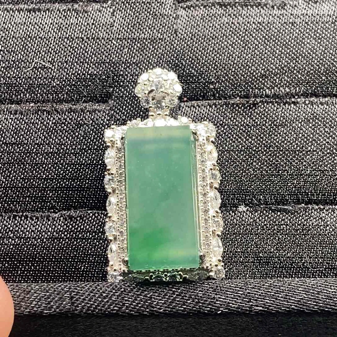 翡翠银S925镶嵌颈饰