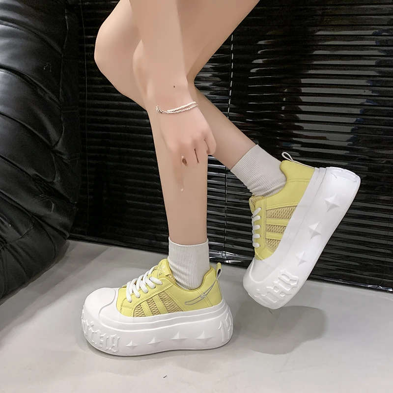 欧洲站厚底增高百搭2025夏季新款真皮小白鞋女休闲运动单鞋潮板鞋
