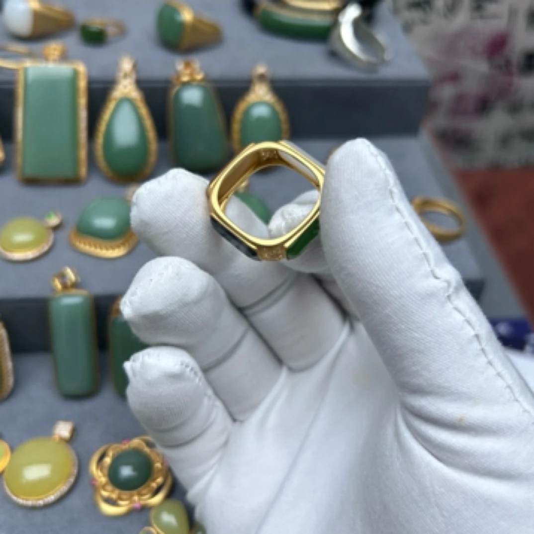 18k金镶四季中性戒指