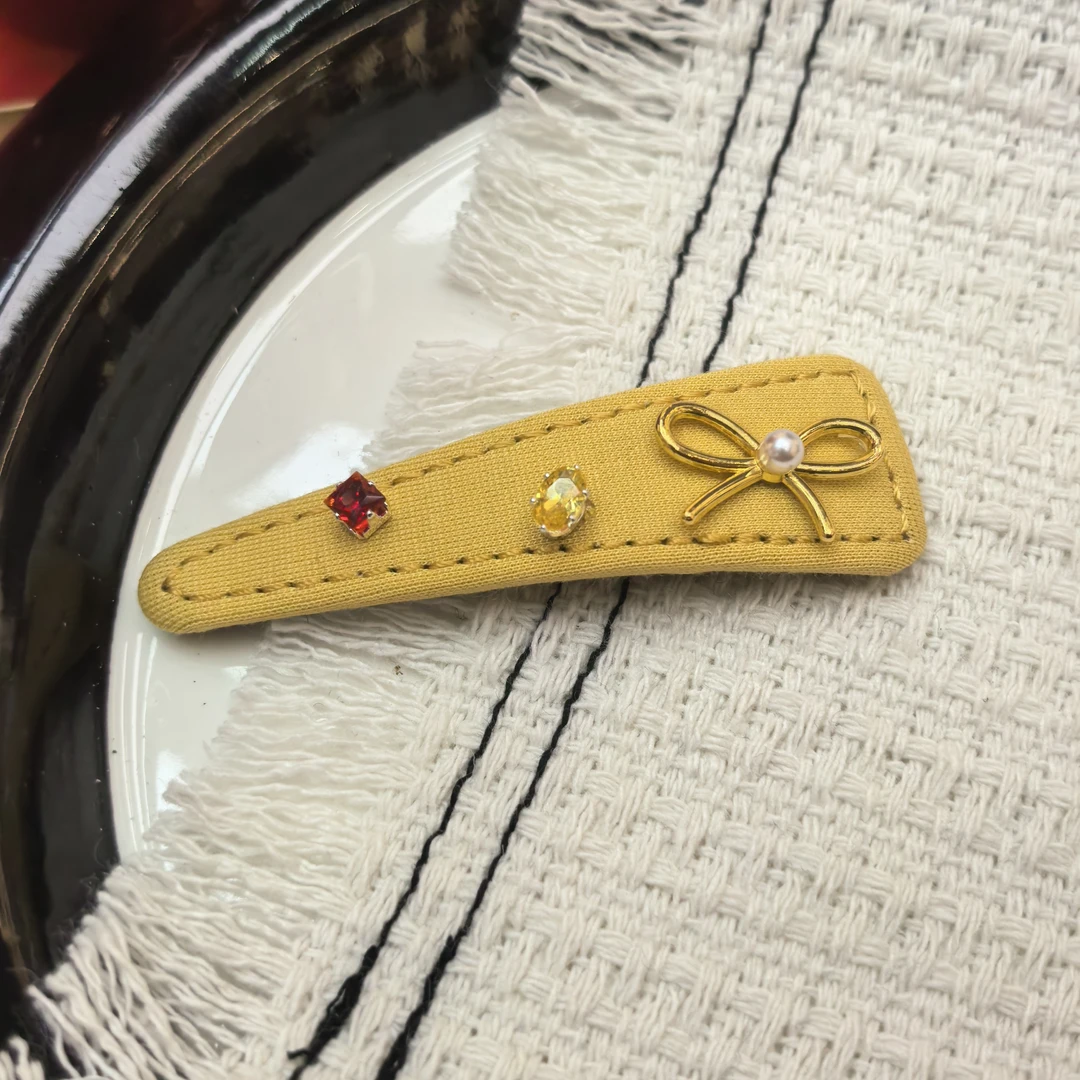 D137金色蝴蝶结闪闪掰掰夹