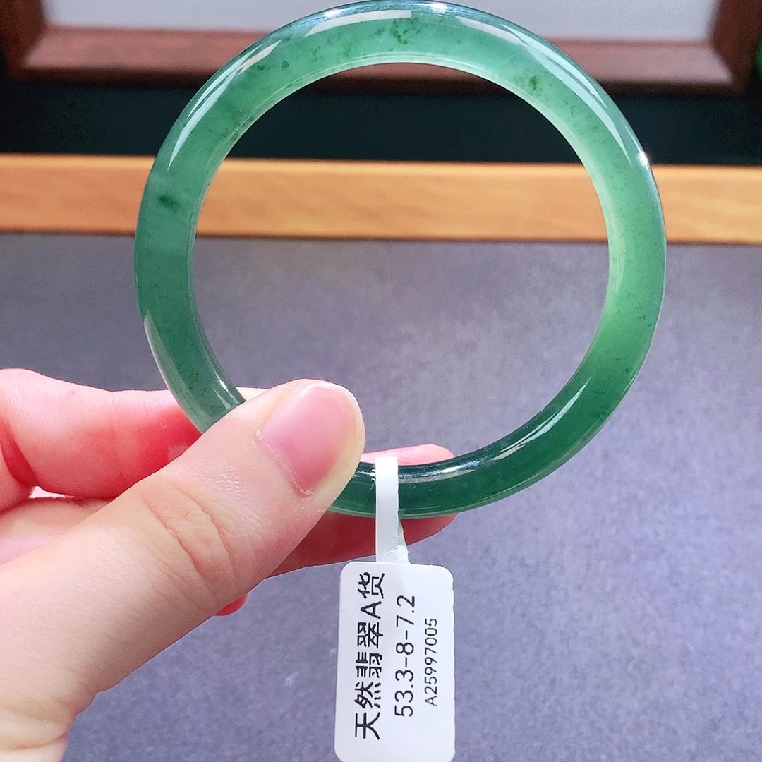 未镶嵌手镯翡翠天然翡翠