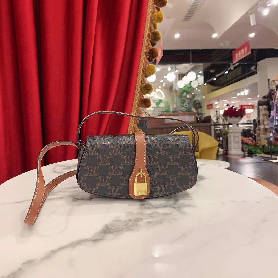 95新 Celine/思琳 GGS锁头腋下包凯旋门老花金扣48966052