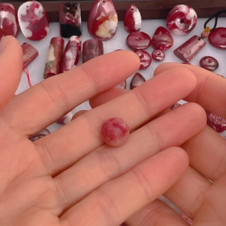 天然辰砂朱砂原石卡11圆珠