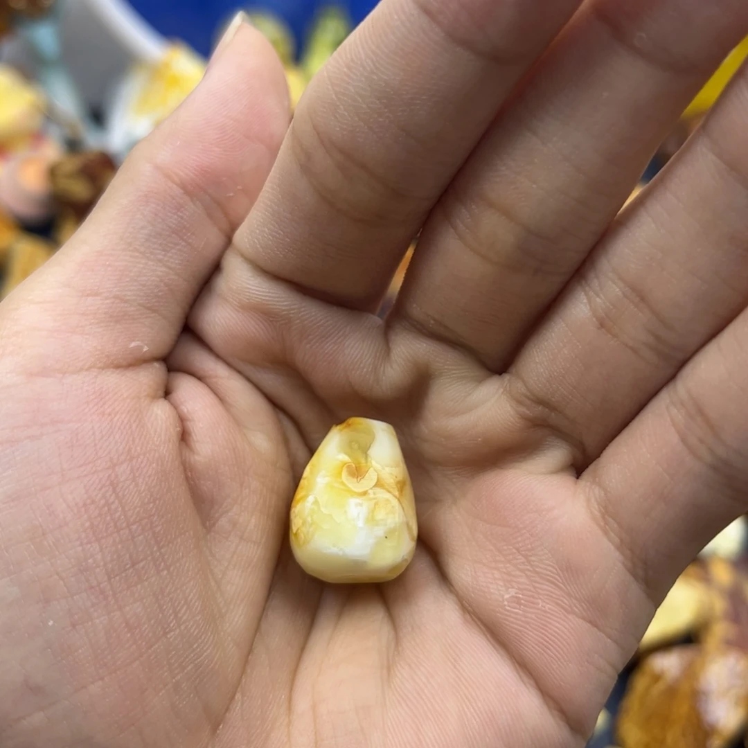 定制琥珀未镶嵌蜜蜡定制