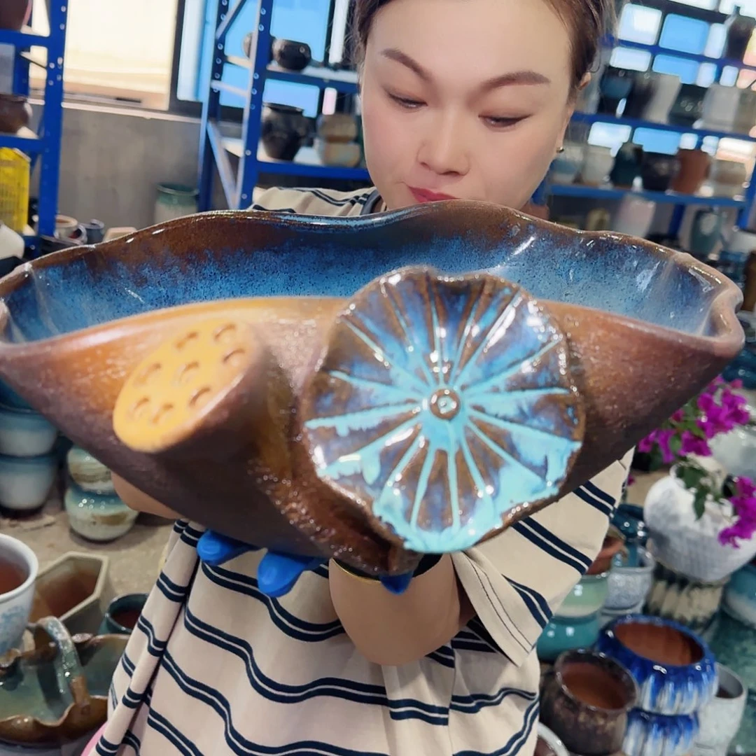 紫砂花盆高10口31。无孔