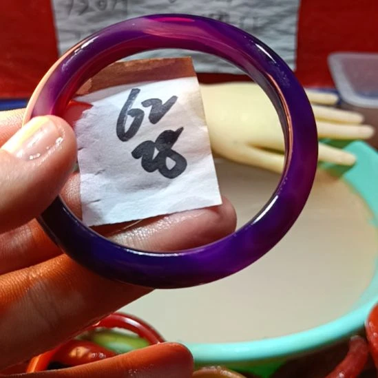 玛瑙/玉髓手镯未镶嵌