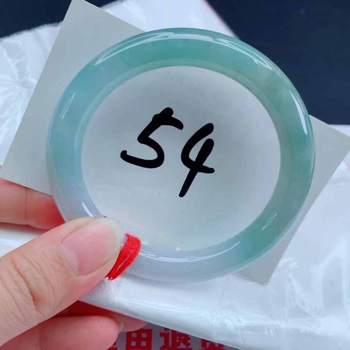 翡翠手镯未镶嵌正