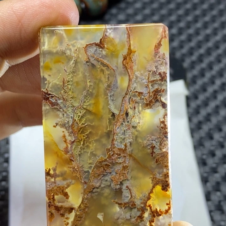 在***里玛瑙/玉髓未镶嵌1