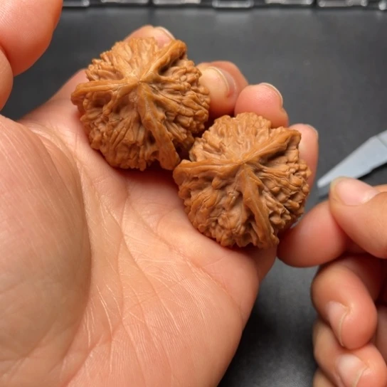 【闪购商品】把件文玩核桃文山………