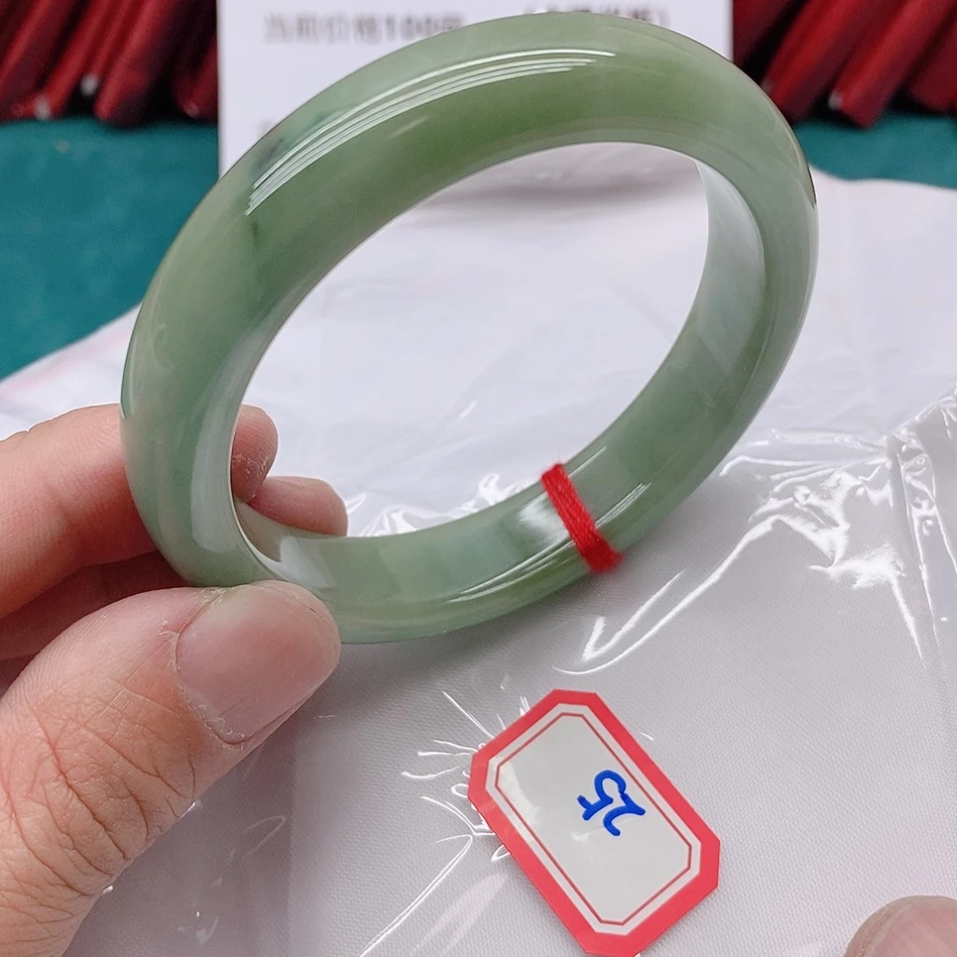 翡翠手镯未镶嵌荣*25555555