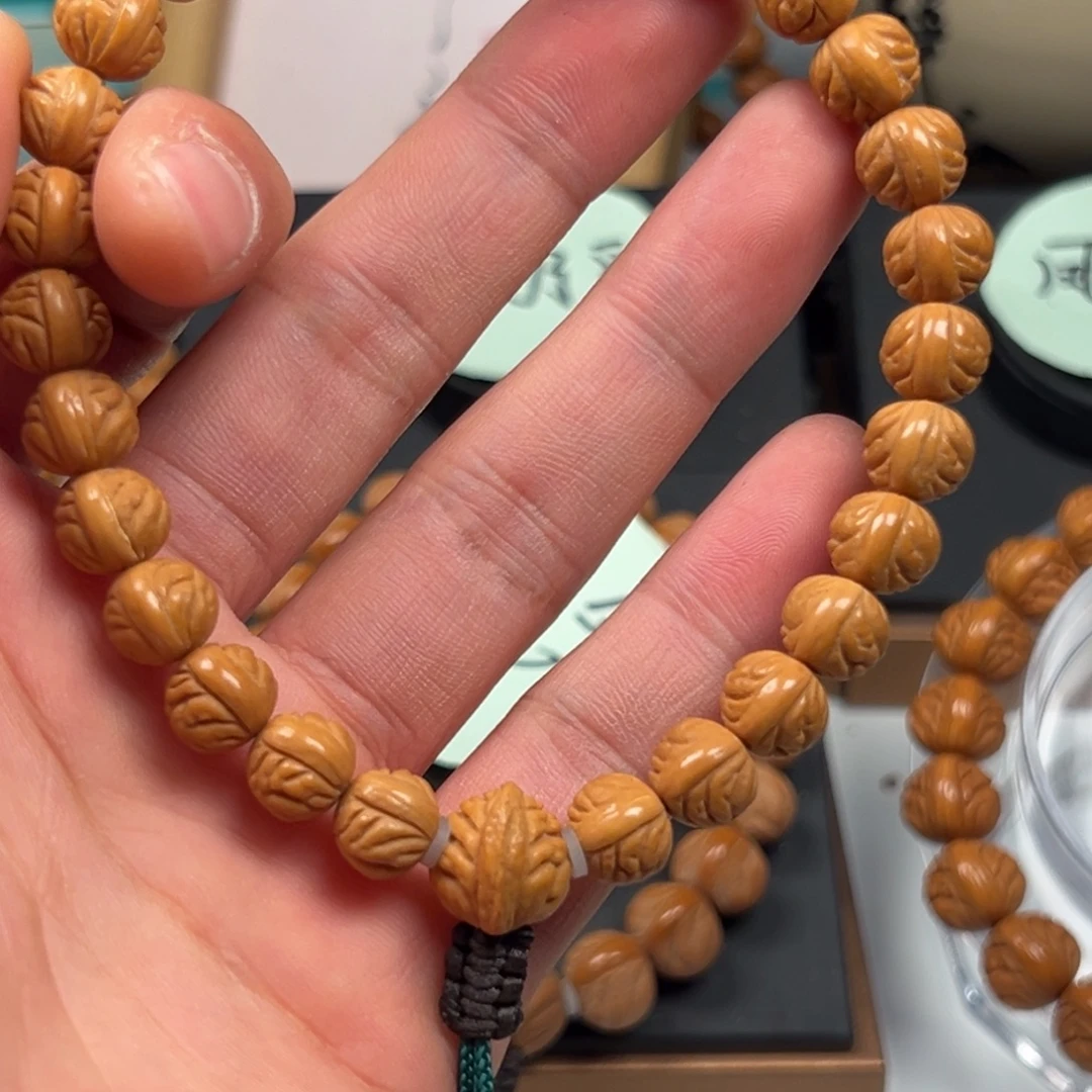 动***次桃核吊坠凤羽小金豆8尺寸